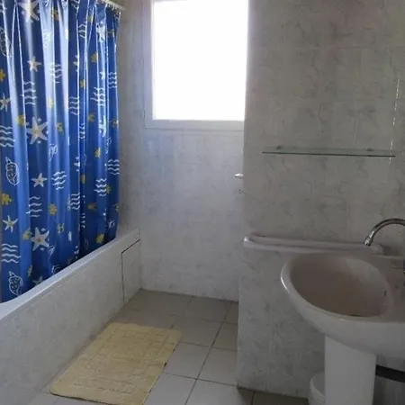 House Maison Individuelle A Dans Quartier Residentiel Au Calme