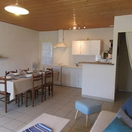 Hébergement de vacances House Maison Individuelle A Dans Quartier Residentiel Au Calme *