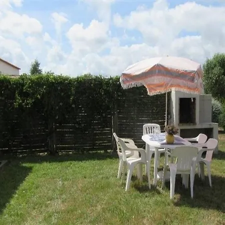 House Maison Individuelle A Dans Quartier Residentiel Au Calme * Challans