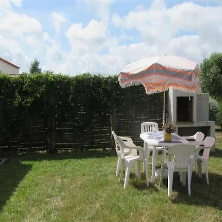House Maison Individuelle A Dans Quartier Residentiel Au Calme